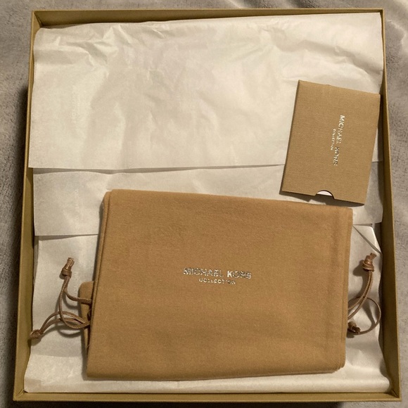 NWT Michael Kors Collection Rosanna Studded Python Platform Heels - Picture 7 of 9